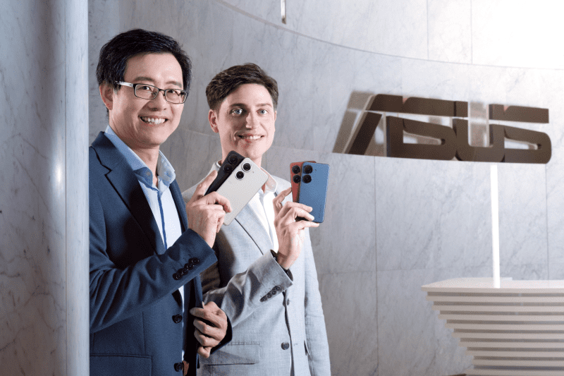 S.Y. Hsu and Sascha Krohn Presents Zenfone 9